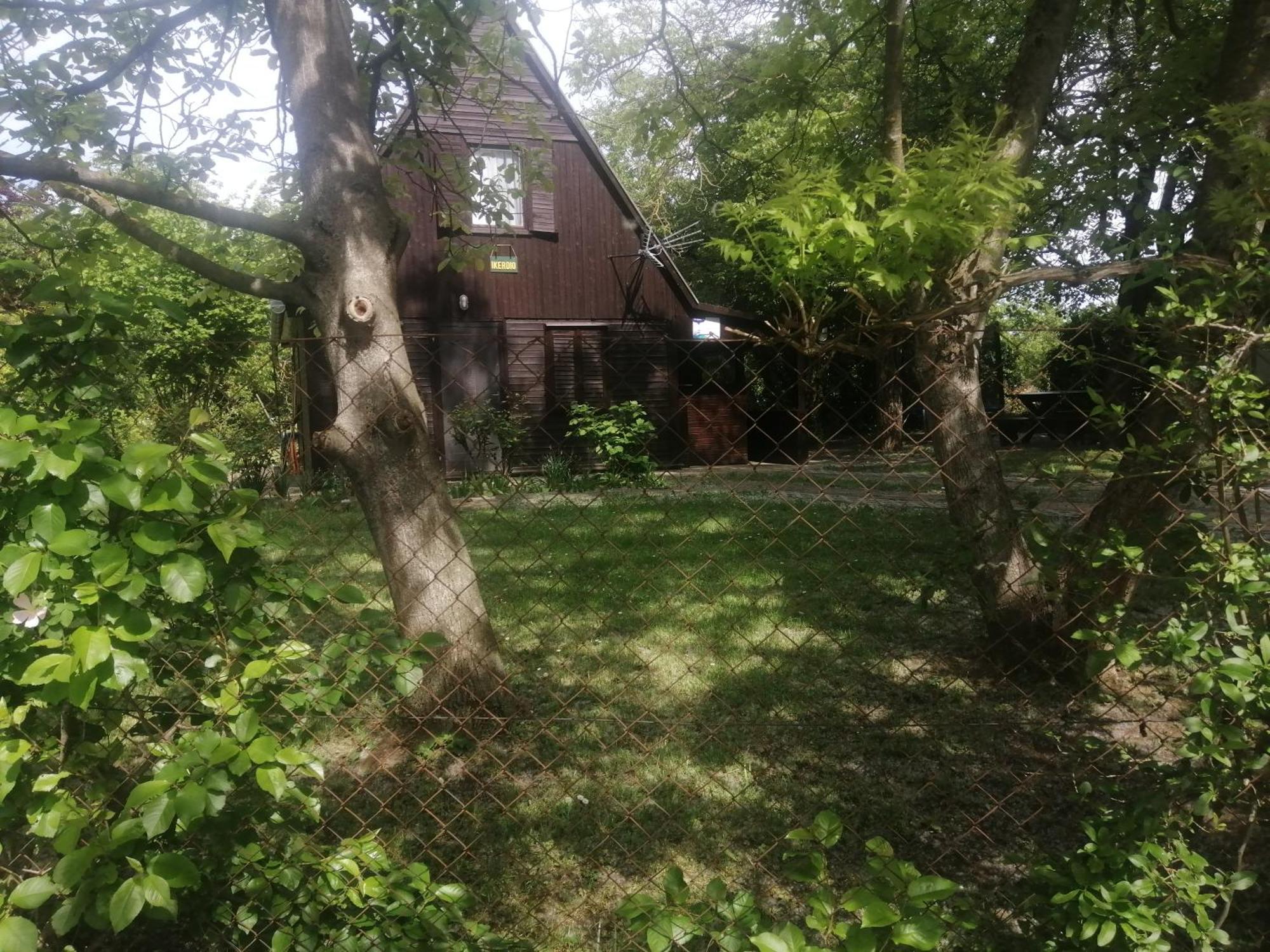 Ikerdio Fahaziko Villa Szarvas Buitenkant foto
